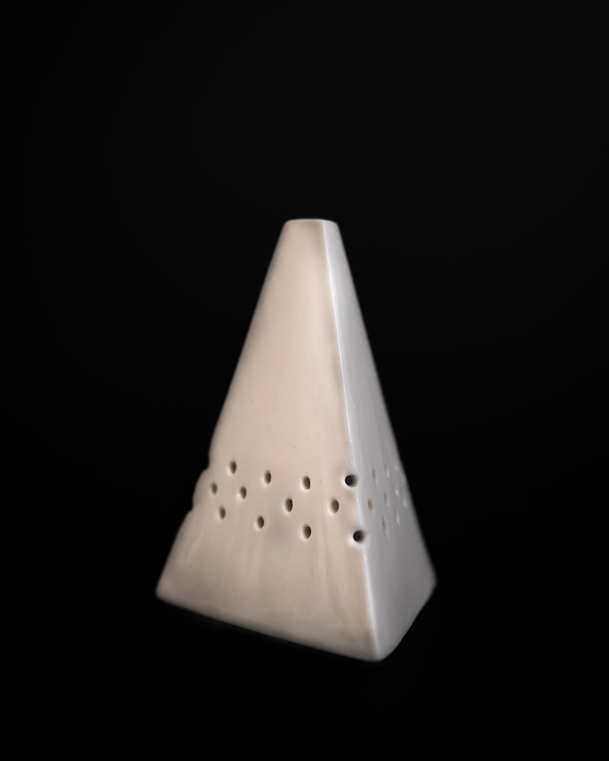 DSC_5728_vágottKeszthelyi Sára, porcelán karácsnyfadísz Keszthelyi Sára, porcelán karácsnyfadísz